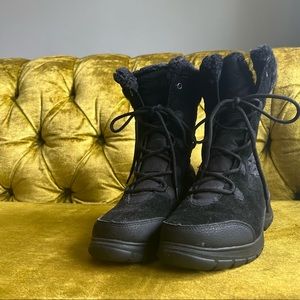 Snow Boots *WATERPROOF*